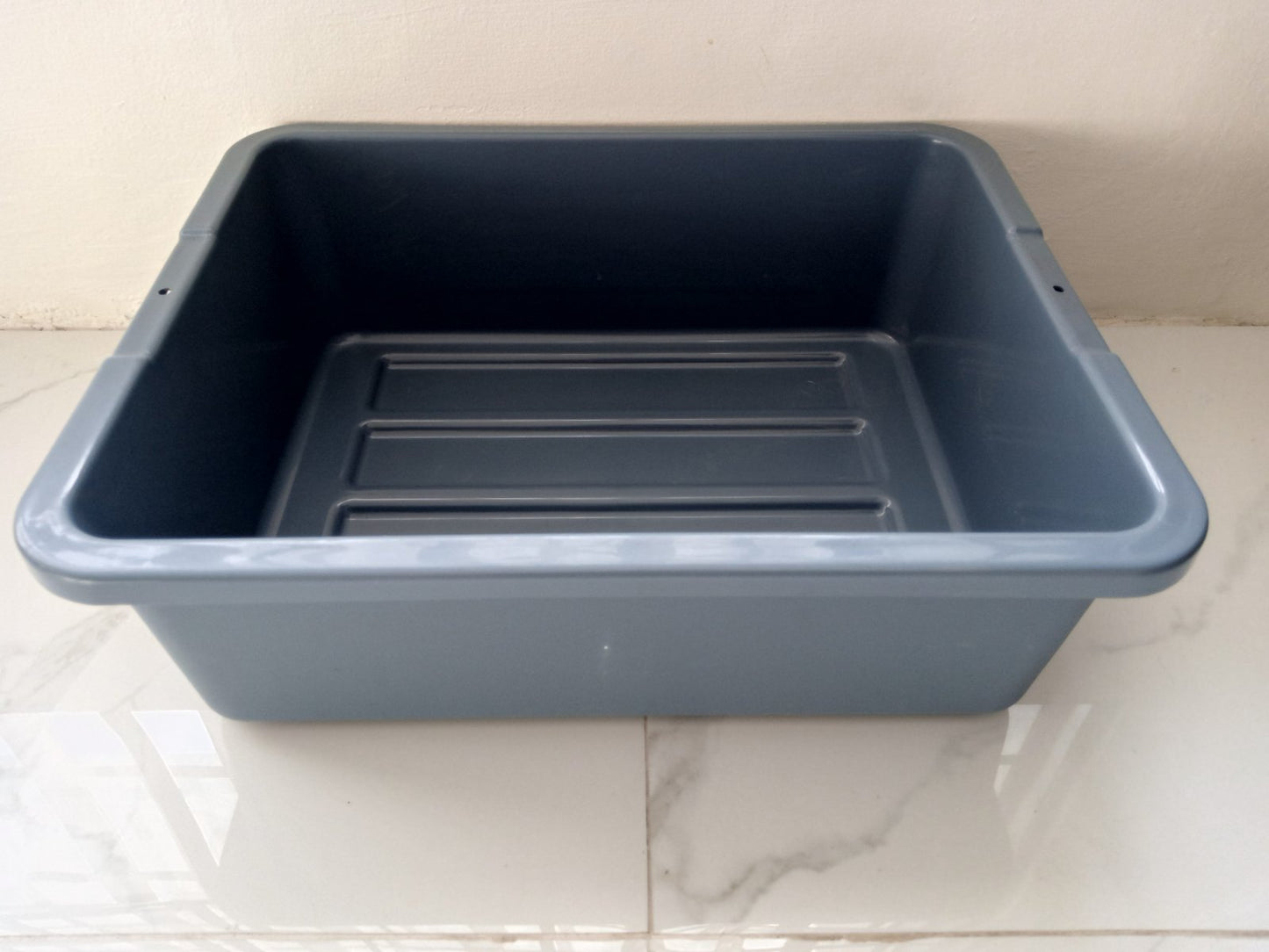 Bussing Box Medium