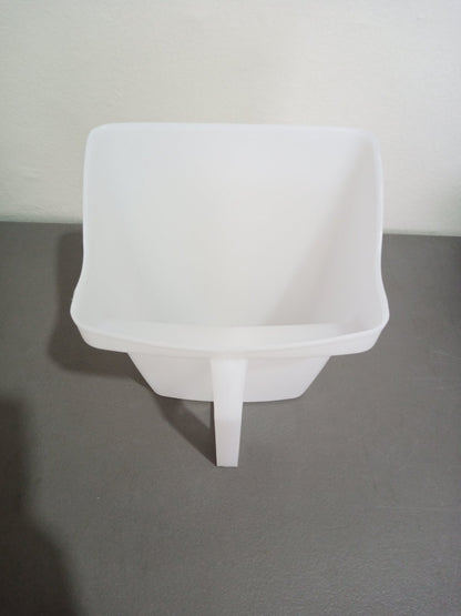 Rubbermaid 64oz White Utility Scoop FG288500WHT