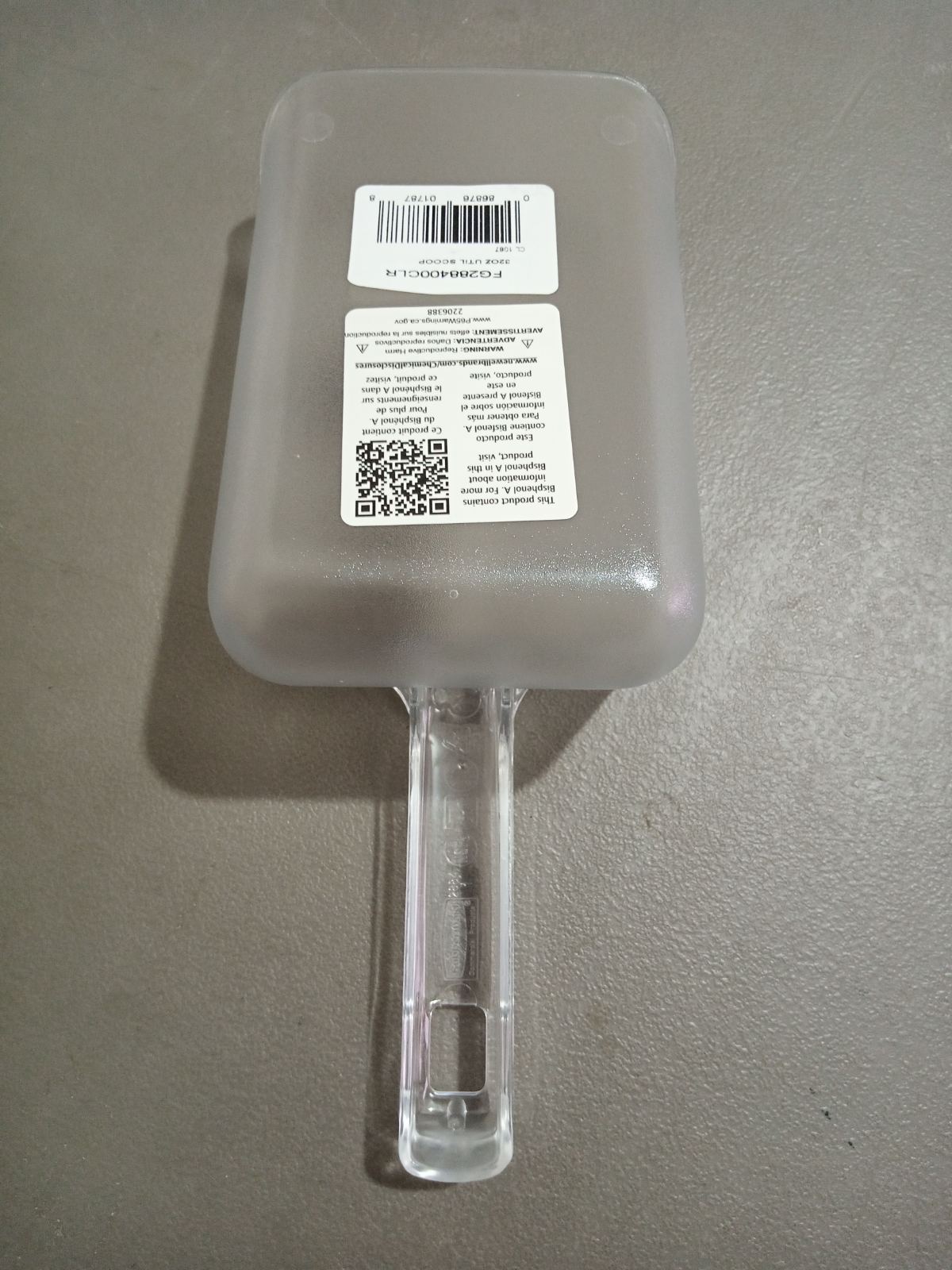 Rubbermaid 32oz Clear Utility Scoop FG288400CLR