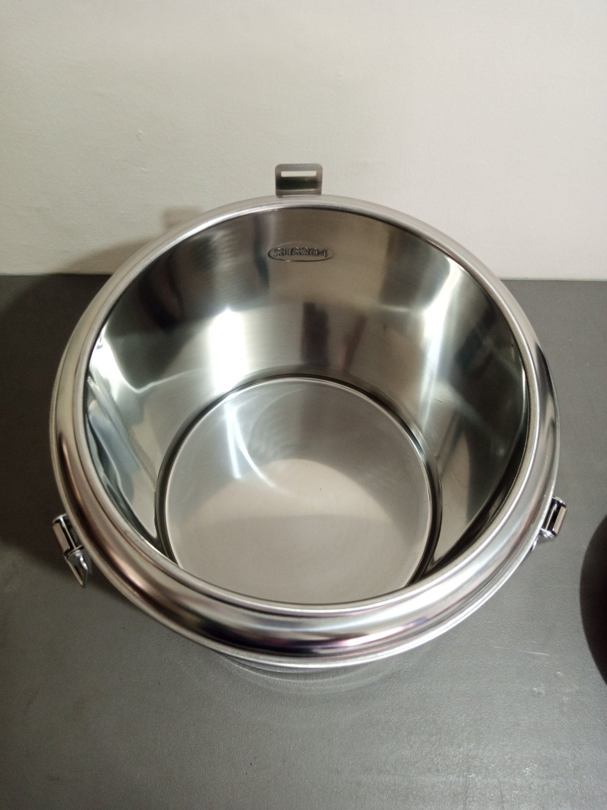 Rice Warmer Insulated Bucket 22L – Stainless Steel with Secure Clamp Lid
