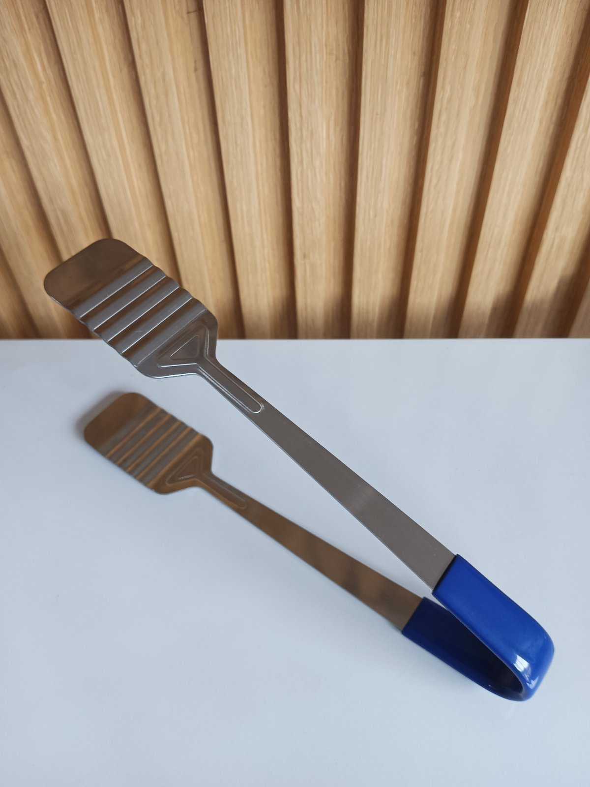 TheKitchenLead Flat Tongs Arrow Wave