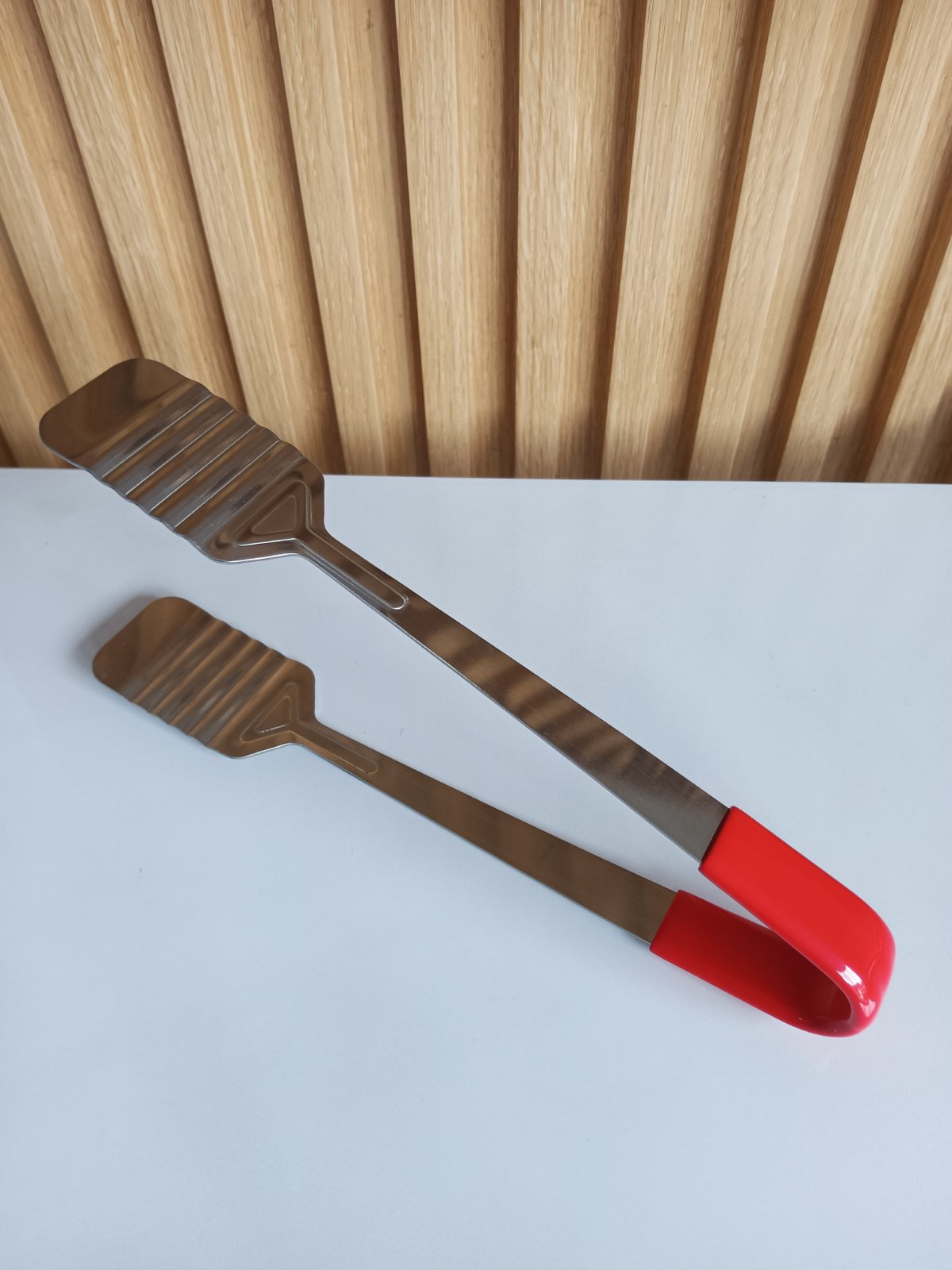 TheKitchenLead Flat Tongs Arrow Wave