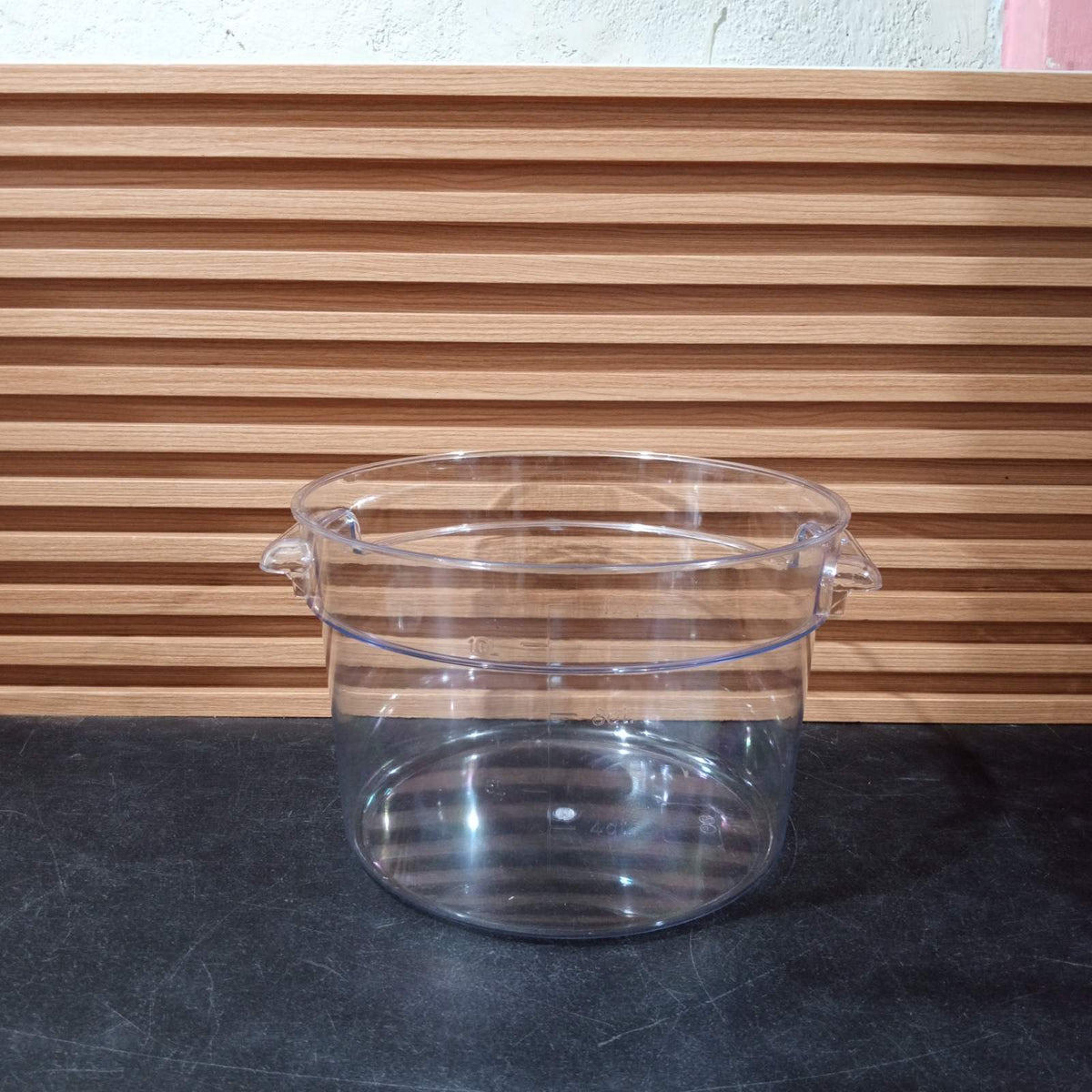 KitchenLead Clear Food Storage Container Round Polycarbonate with Cover