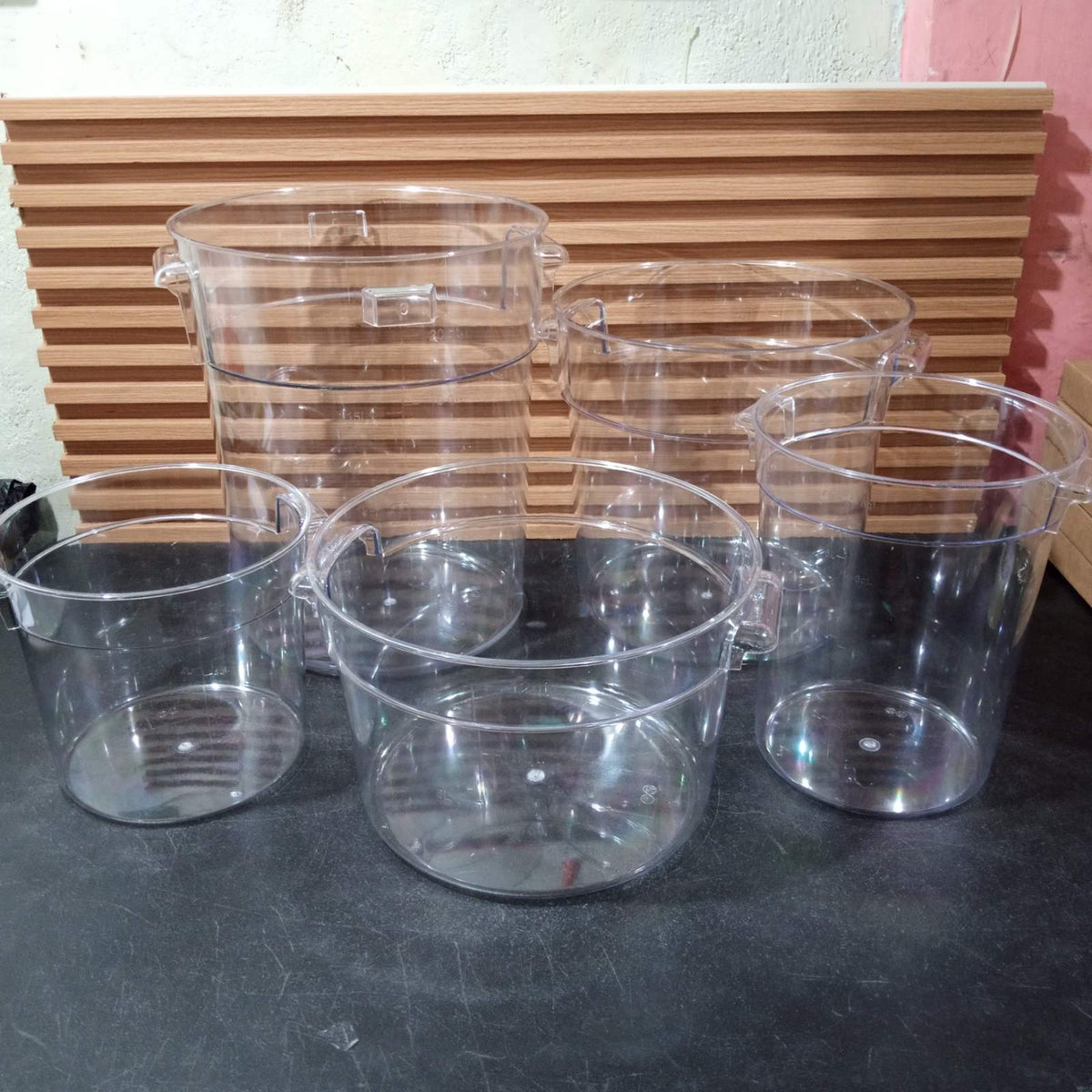 KitchenLead Clear Food Storage Container Round Polycarbonate with Cover